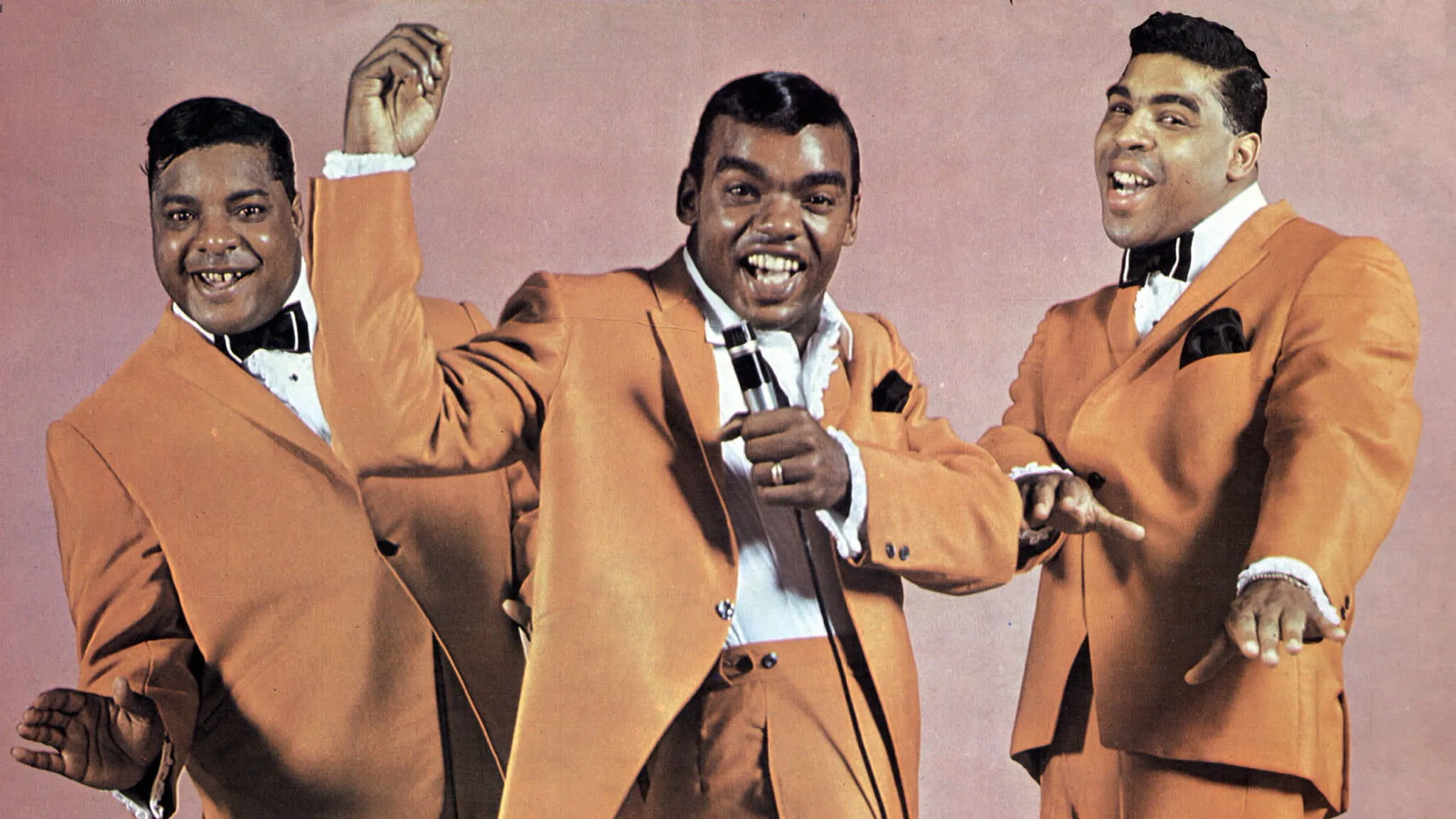 Twist And Shout — The Isley Brothers And The Beatles Were The Twin Peaks Of This Song S